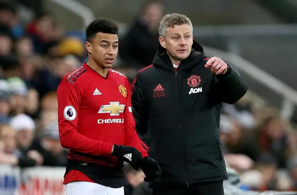 足球迷感到 足球迷感到